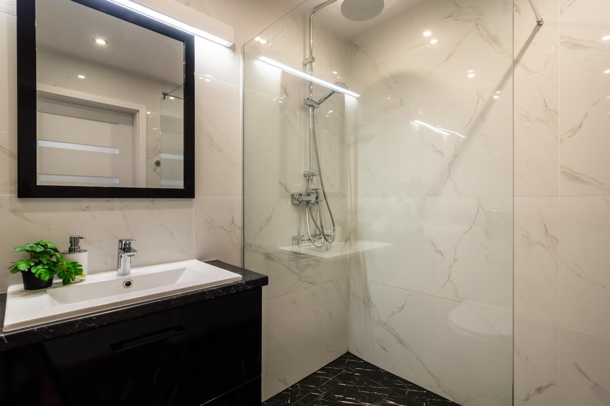 Apartament Near Sky Tower Vratislav Exteriér fotografie